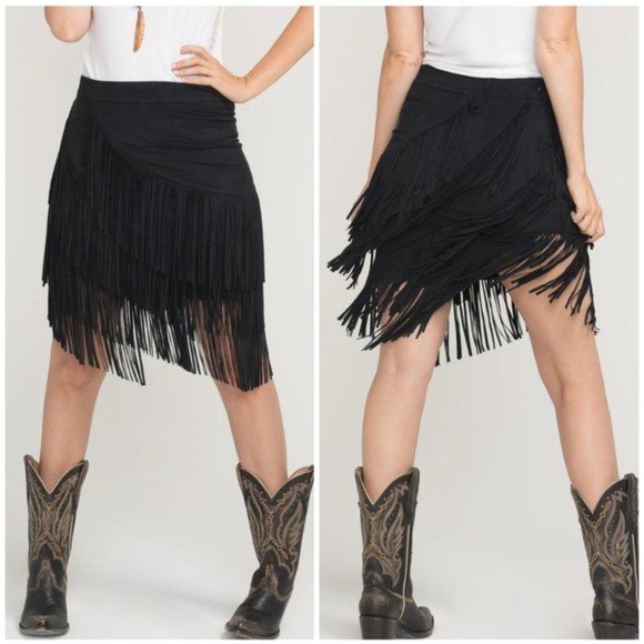Idyllwind Dresses & Skirts - IDYLLWIND Women's Spellbound Fringe Skirt XXL Western Tiered Faux Suede